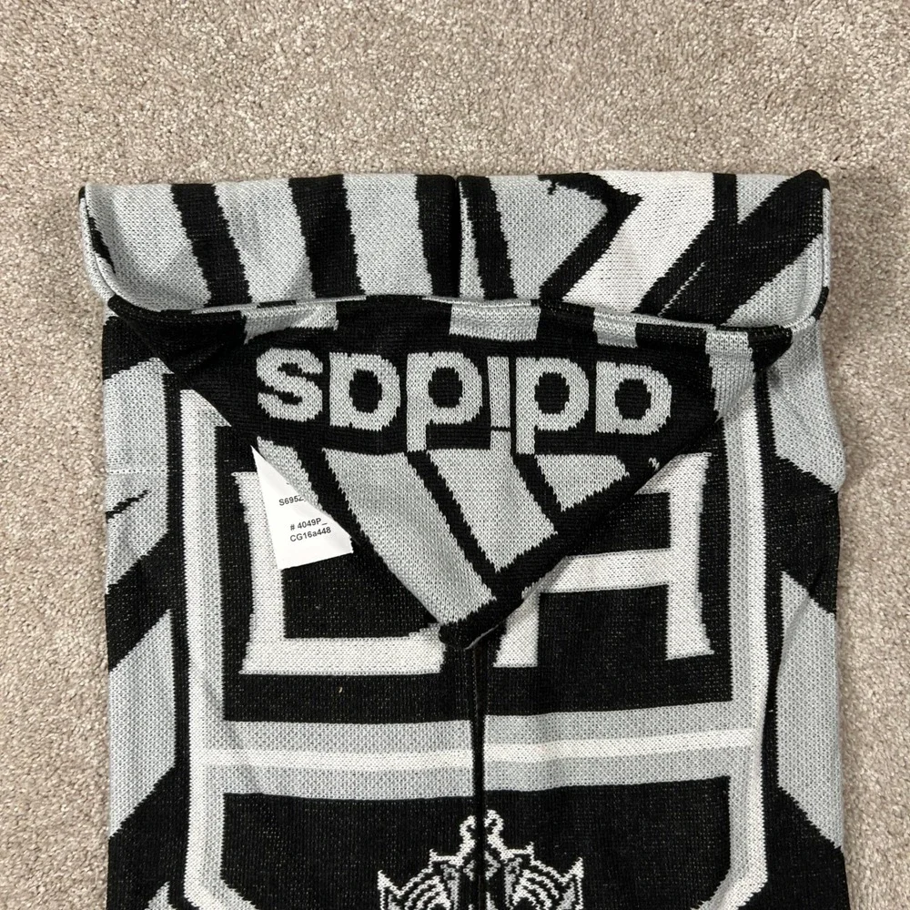Adidas LA Kings NHL Knit Scarf Black Silver Geometric